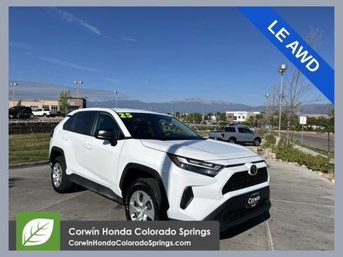 Used 2025 Toyota RAV4 LE AWD/4WD image 1