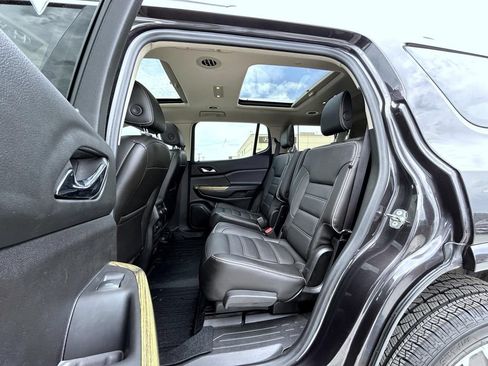 Used 2019 GMC Acadia Denali w/ Technology Package AWD/4WD image 22