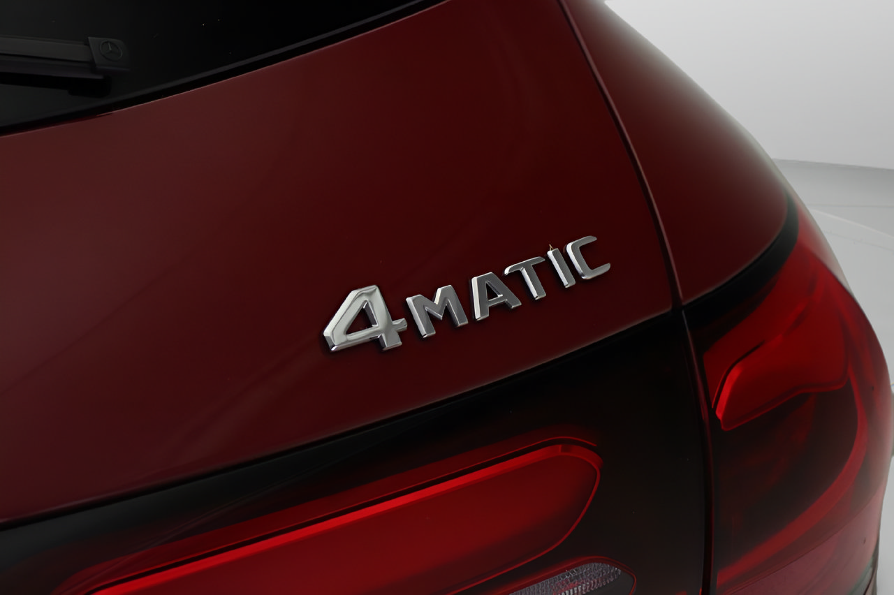 Used 2025 Mercedes-Benz GLC 350e 4MATIC image 20