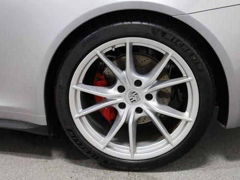 Certified 2018 Porsche 911 Carrera 4S image 36