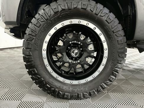 Used 2018 Ford F150 Lariat w/ Equipment Group 502A Luxury AWD/4WD image 36
