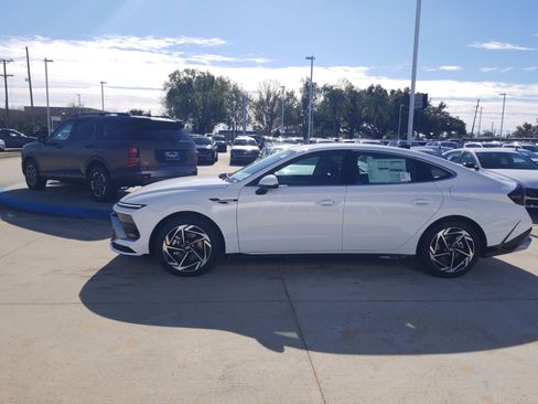 New 2026 Hyundai Sonata SEL image 4