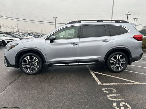 Used 2023 Subaru Ascent Limited w/ Popular Package #2A AWD/4WD image 4