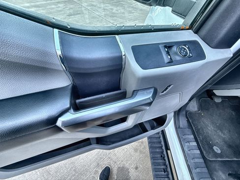 Used 2022 Ford F350 XLT image 21