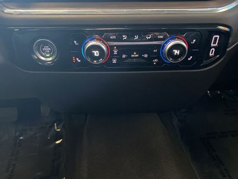 Certified 2024 GMC Sierra 1500 SLT image 7