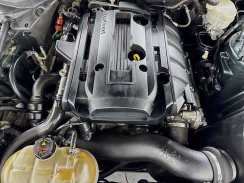 Used 2015 Ford Mustang Premium image 39