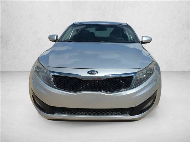 Used 2013 Kia Optima LX FWD image 2