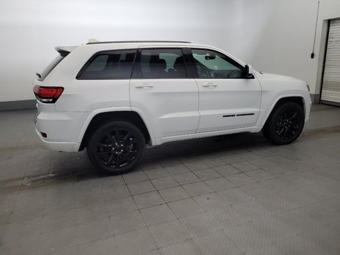 Used 2019 Jeep Grand Cherokee Altitude AWD/4WD image 10