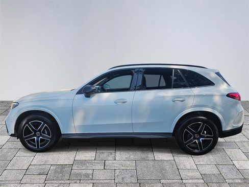 Certified 2025 Mercedes-Benz GLC 300 4MATIC image 4