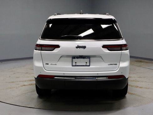 Used 2022 Jeep Grand Cherokee L Limited w/ Trailer Tow Group (B) image 11