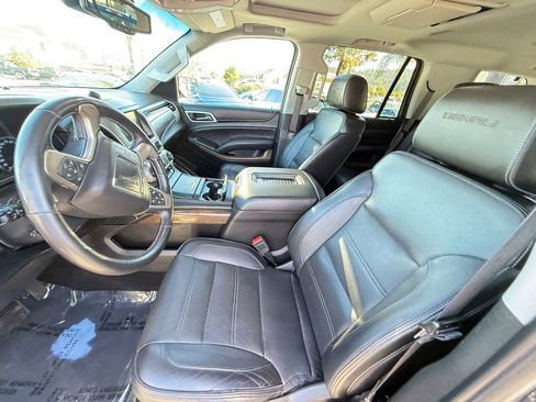 Used 2018 GMC Yukon Denali w/ Denali Ultimate Package image 11