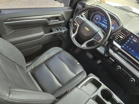 Used 2024 Chevrolet Silverado 2500 LTZ AWD/4WD image 17