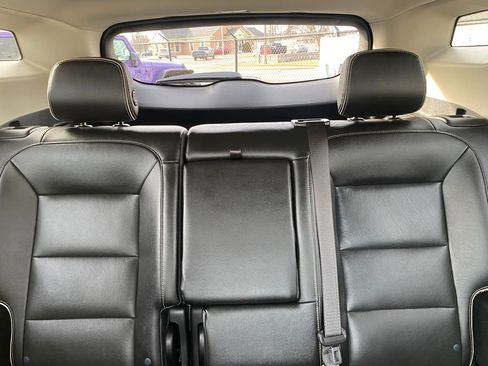 Used 2019 GMC Terrain Denali w/ Advanced Safety Package image 32