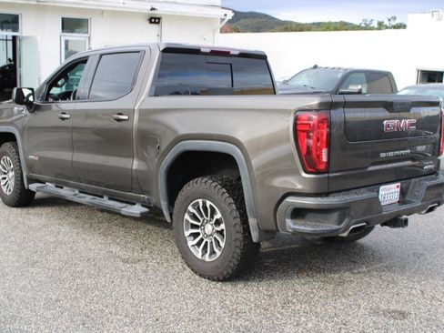 Used 2019 GMC Sierra 1500 AT4 w/ AT4 Premium Package image 6