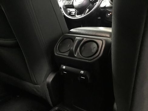 Used 2022 Jeep Wrangler Unlimited Sport AWD/4WD image 22