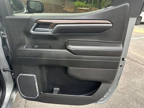 Used 2024 Chevrolet Silverado 1500 LT Trail Boss w/ LT Trail Boss Premium Package image 19