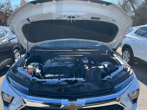 Used 2025 Chevrolet TrailBlazer LT image 30