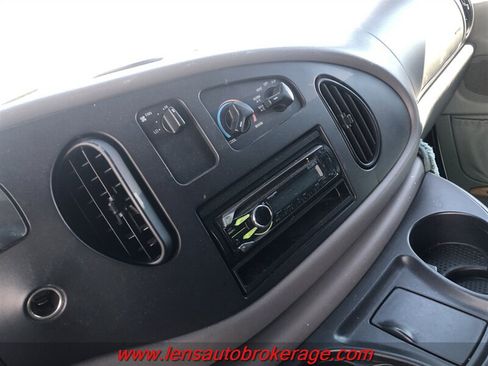 Used 1997 Ford E-250 and Econoline 250 Heavy-Duty Extended RWD image 12
