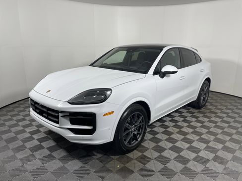 New 2025 Porsche Cayenne Coupe AWD/4WD image 11