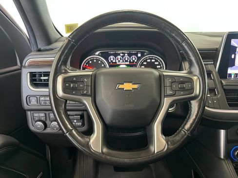 Used 2021 Chevrolet Suburban Premier w/ Premium Package AWD/4WD image 6