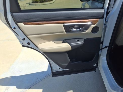 Used 2019 Honda CR-V EX-L image 17