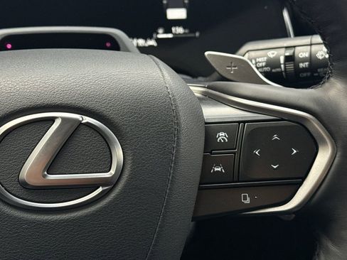 Used 2025 Lexus RX 450h AWD w/ Convenience Package image 29