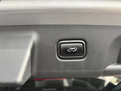 Used 2022 Hyundai Palisade SEL w/ 8P Bench Seat Package image 22