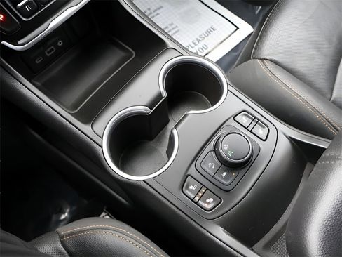 Used 2020 GMC Terrain SLT w/ Elevation Edition image 26