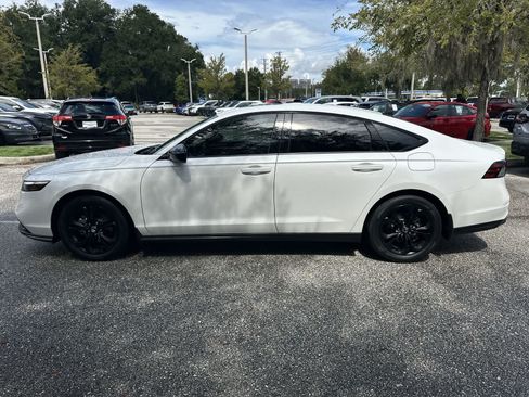 Used 2025 Honda Accord SE image 3