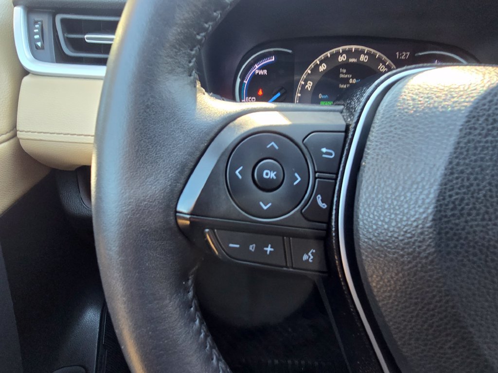 Used 2021 Toyota RAV4 Limited AWD/4WD image 24