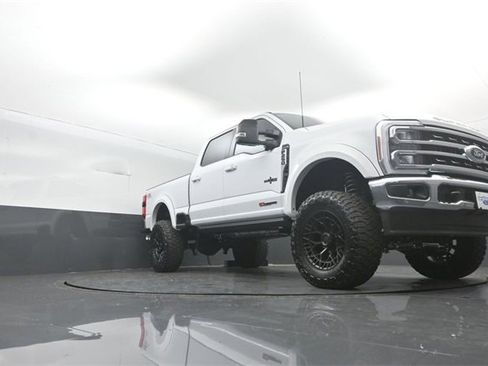 New 2026 Ford F250 Lariat w/ Lariat Ultimate Package image 26