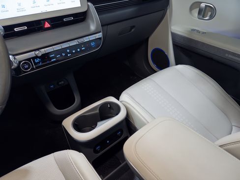 Used 2023 Hyundai Ioniq 5 Limited AWD/4WD image 19