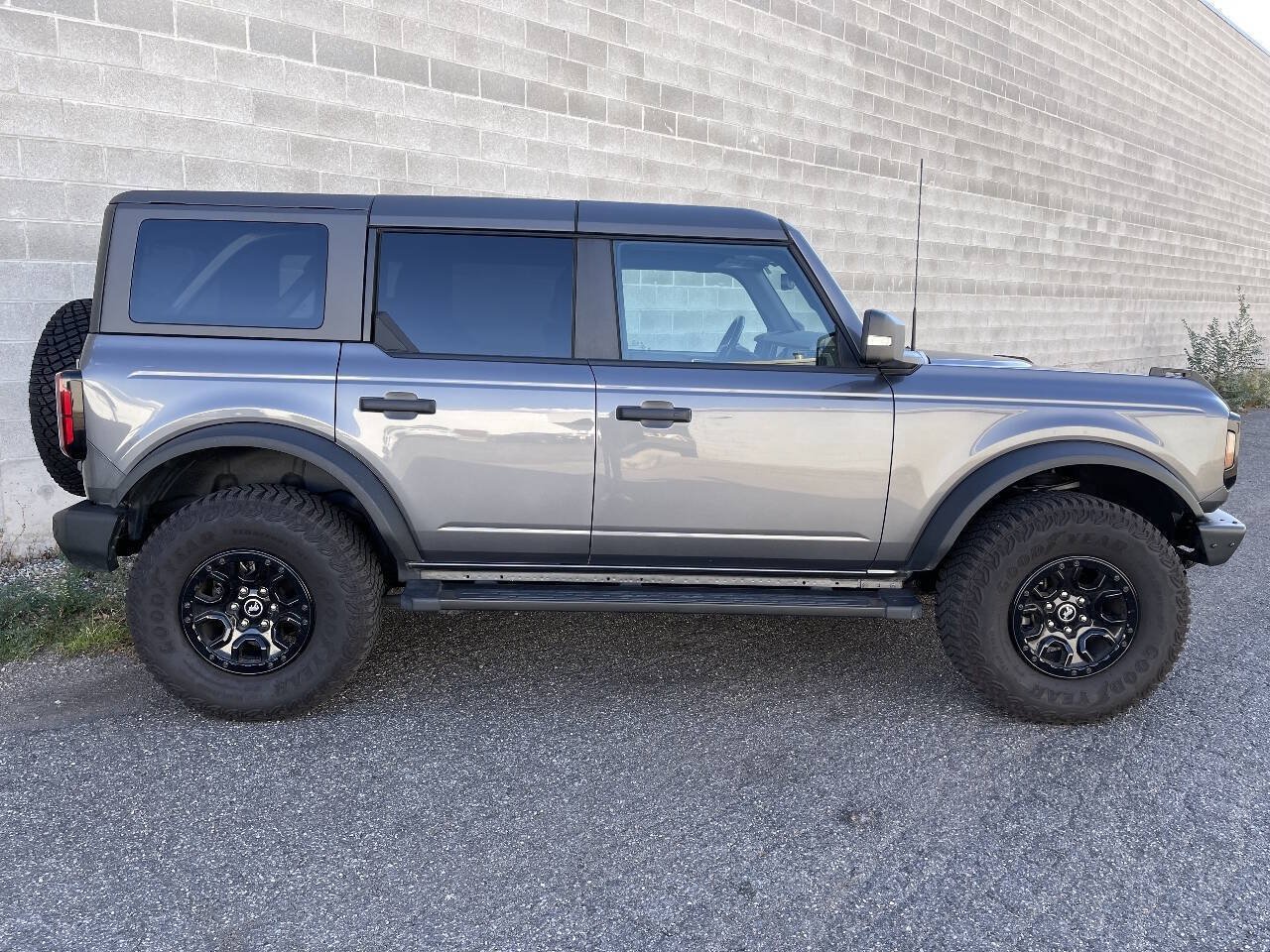 Used 2023 Ford Bronco Wildtrak AWD/4WD image 3