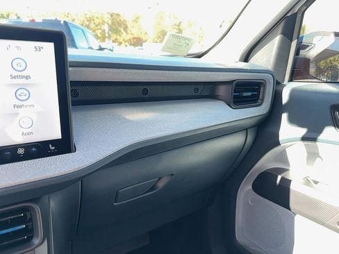 New 2025 Ford Maverick XLT w/ XLT Luxury Package image 18