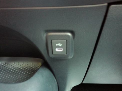 Used 2026 Toyota Corolla LE FWD image 39