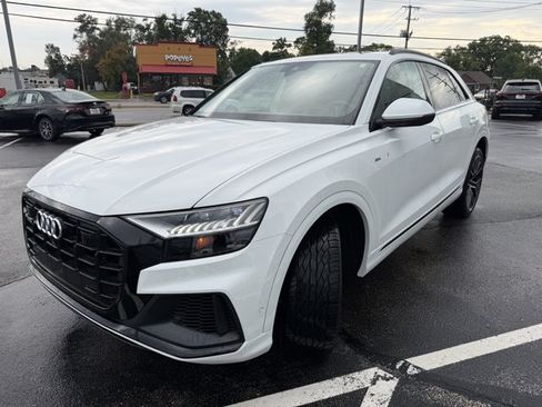 Used 2020 Audi Q8 Prestige AWD/4WD image 2