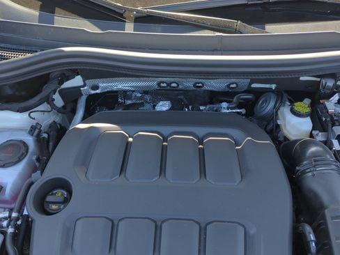 New 2026 Volkswagen Tiguan SEL R-Line image 21