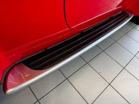 Used 2004 Chevrolet SSR w/ Preferred Equipment Group image 30