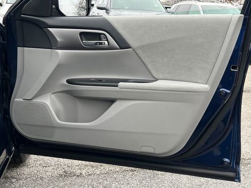 Used 2013 Honda Accord LX image 9