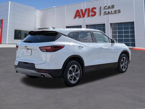 Used 2025 Chevrolet Blazer LT FWD image 6