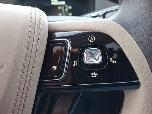 Certified 2023 Lincoln Aviator AWD w/ Premium Package image 24
