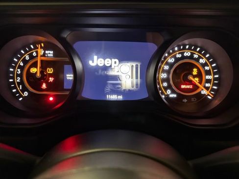 Used 2024 Jeep Gladiator Sport image 19