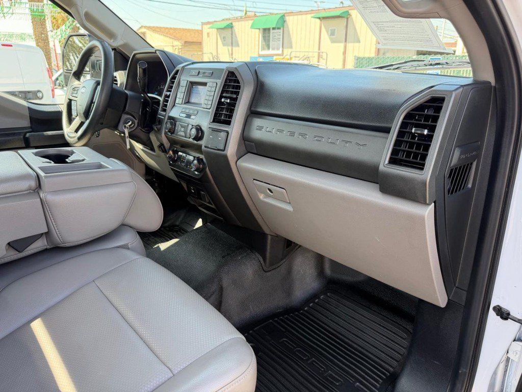 Used 2021 Ford F250 XL w/ Power Equipment Group RWD image 28