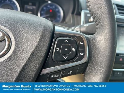 Used 2016 Toyota Camry XLE w/ Moonroof Package image 21