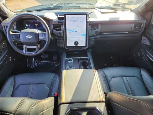 Certified 2024 Ford Expedition Max Platinum AWD/4WD image 18