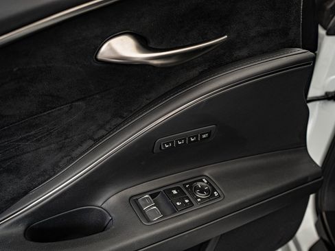 Used 2023 Lexus LC 500 Coupe w/ Performance Package image 28