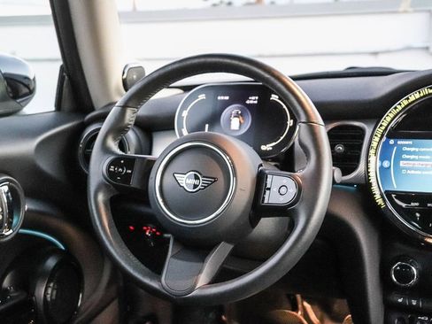 Used 2024 MINI Cooper SE FWD image 17