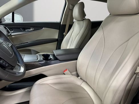 Used 2019 Lincoln Nautilus Reserve AWD/4WD image 14