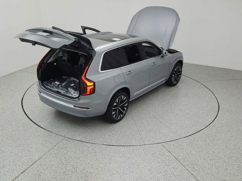 New 2026 Volvo XC90 B6 Plus w/ Protection Package Premier image 19
