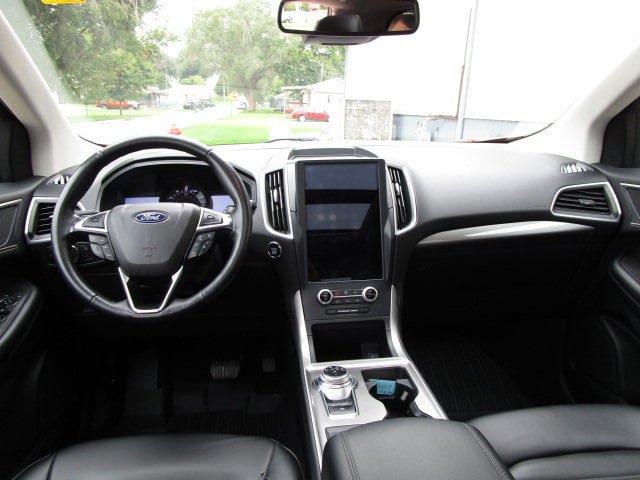 Used 2023 Ford Edge SEL w/ Convenience Package AWD/4WD image 12